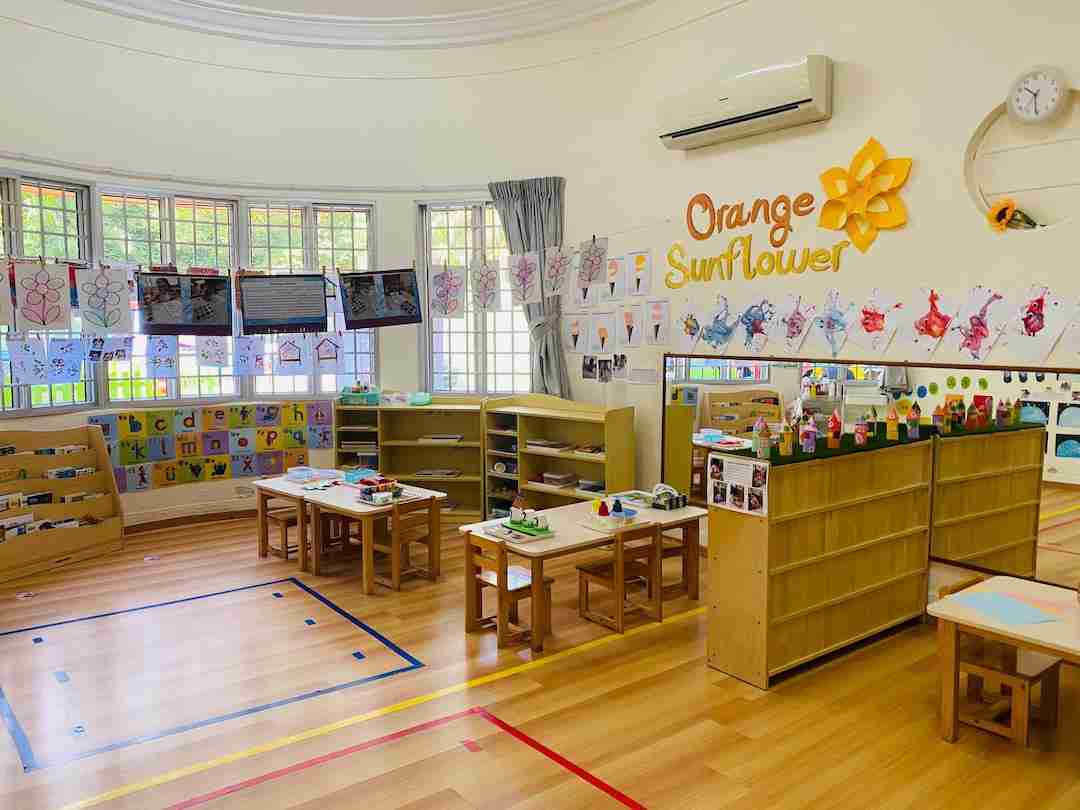 Children at Mountbatten
